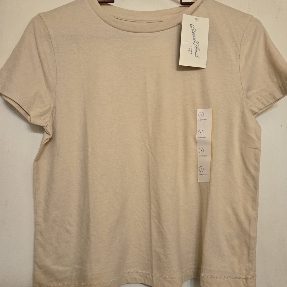 Universal Threads Tee's Beige And Pink